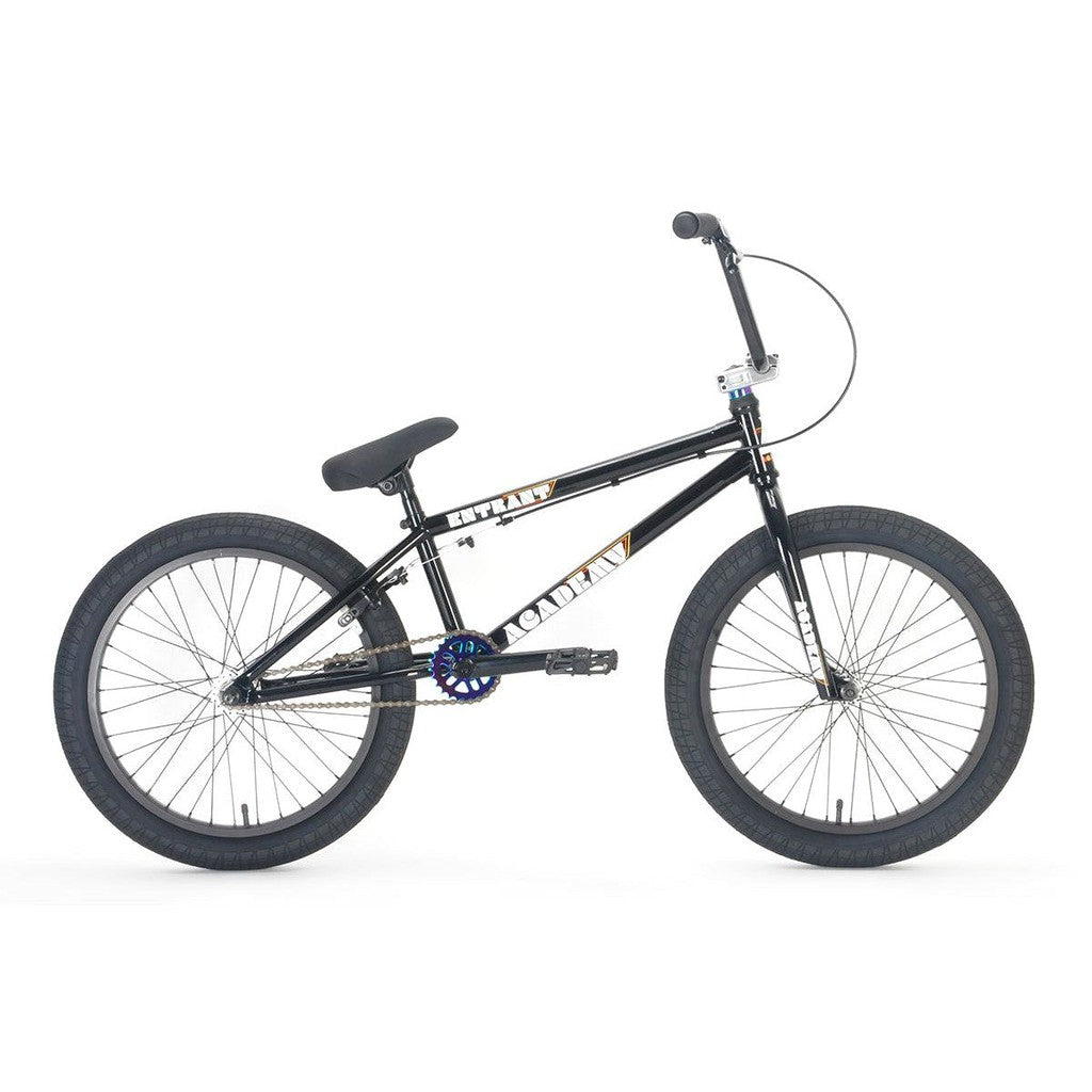 Academy Entrant Bike (2021) / Black/Rainbow