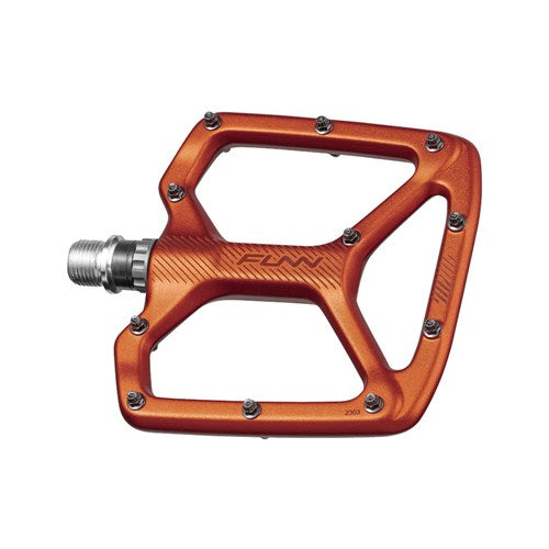 The Funn Python V2 Alloy Pedals, with metal studs and a silver spindle, ensure exceptional performance and stability. Enjoy reliable rides with these pedals.