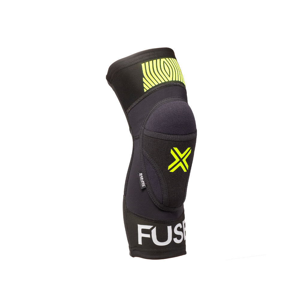 A pair of Fuse Omega Knee Pads with a flexible design, compression Lycra, adjustable straps, and a SAS-TEC insert, labeled "FUSE" on the lower section.