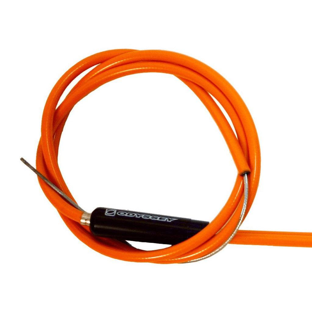 Upper gyro outlet cable