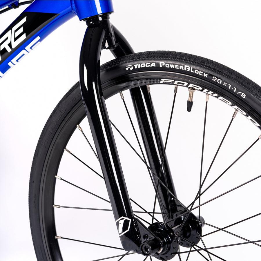 An Inspyre Evo Disc Junior Bike is shown against a white background.