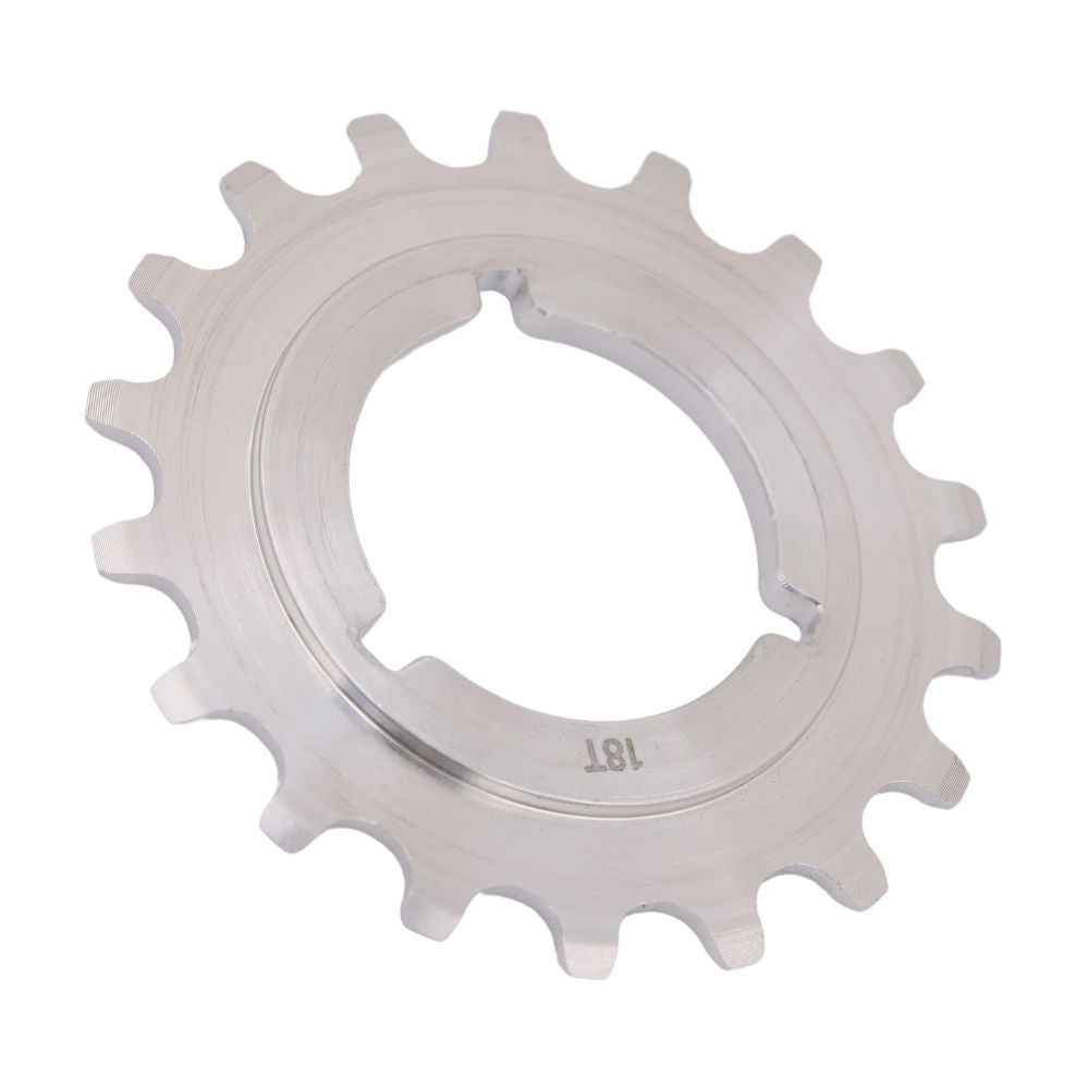 Close-up of an SD-X Sniper Alloy Cog with 18 teeth, designed for Pro/Elite riders.