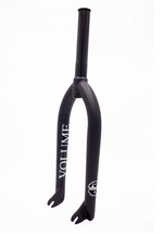 The Volume Jason Watts Smoko Fork, in black, stands out against the white background. Crafted from 4130 heat-treated CRMO with investment cast dropouts, it embodies durability and precision for riders seeking reliability.